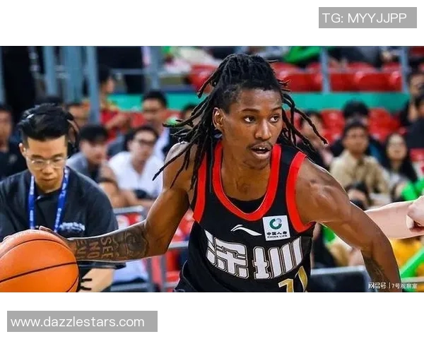 四川男篮迎战深圳队全力争胜期待精彩对决展现篮球魅力与团队精神